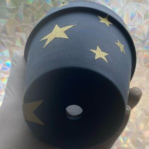 Star clay plant pot/ planter